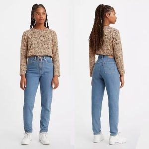 LEVIS High Waisted Taper Jeans in Mid Stone Wash